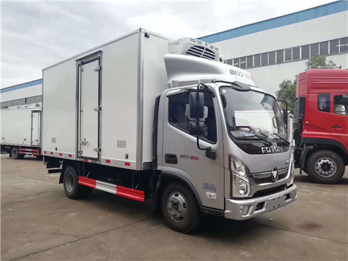 現(xiàn)有一臺福田奧鈴新捷運(yùn)4.2米冷藏車現(xiàn)車,低價虧本出售！虧本出售！