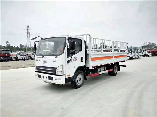 解放5米2氣瓶運輸車專業(yè)運輸液化氣瓶，氧氣瓶，乙炔氣瓶，氫氣瓶等壓縮氣體鋼瓶
