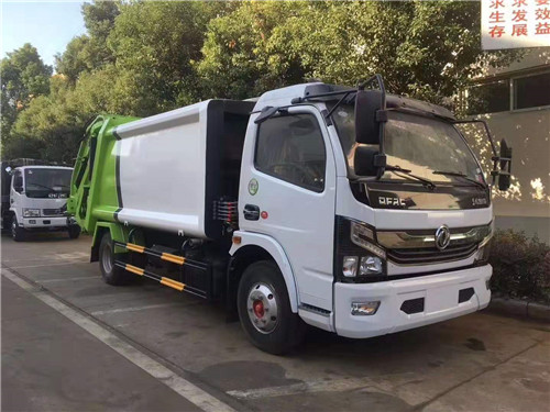 推薦??！東風日產.凱普特8方壓縮垃圾車現(xiàn)車一臺
