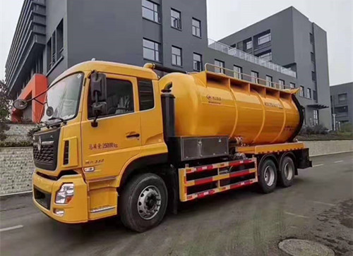 國六東風(fēng)天龍后八輪22方吸污車無副發(fā)動機(jī)，30L高壓泵，吸污：2160立方/min