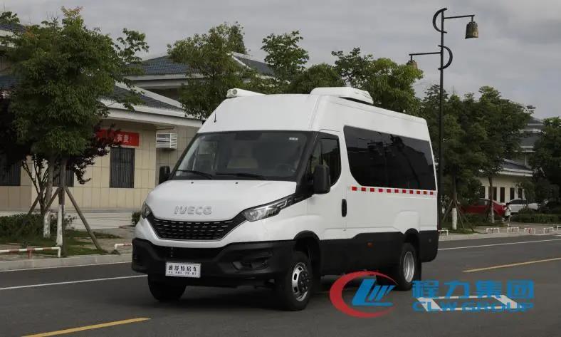 程力高端進(jìn)口依維柯福祉房車、奔馳無線通訊壓制車“雙雄”出征，爭(zhēng)霸江湖圈粉無數(shù)成市場(chǎng)新寵