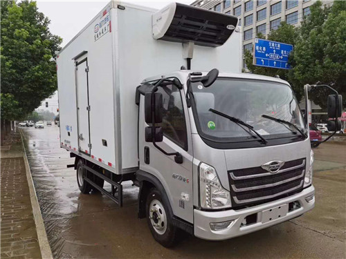 國六福田時代領(lǐng)航6藍牌冷藏車推薦