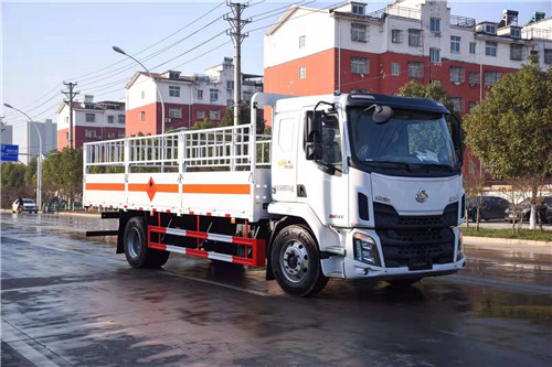柳汽國五危險品廂式車、氣瓶運輸車 氣囊橋強勢回歸?。?！