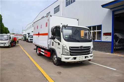 福田時(shí)代4.2米危險(xiǎn)品廂式現(xiàn)車2臺可出爆破，氣體，液體，腐蝕，雜項(xiàng)