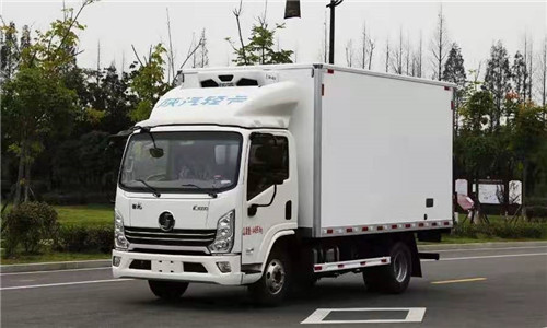 陜汽輕卡徳龍K3000國(guó)六130馬力冷藏車，藍(lán)牌不超重，現(xiàn)車多多，歡迎訂購(gòu)