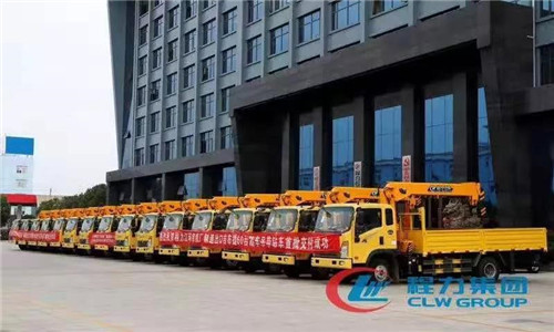 程力多用途隨車吊穩(wěn)居國內(nèi)領(lǐng)先地位。
