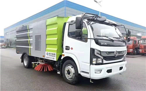 國六東風多利卡D7掃路車 (5).jpg