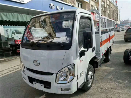 特大好消息 上汽躍進(jìn)國(guó)六氣瓶運(yùn)輸車北京環(huán)保已下發(fā)，可在北京上牌，暢行無(wú)阻！ (3).jpg