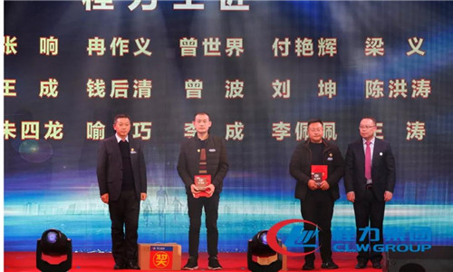 這一年年，公司黨委、工會圍繞經濟建設中心，加強黨員思想政治教育，組織開展困難職工慰問、幫扶、員工教育、崗位培訓、勞動競賽等活動。在七一前夕，組織黨員干部赴湖南韶山重溫入黨誓詞、接受紅色教育，參與慶“七一”暨新曾都區(qū)成立10周年歌詠晚會，開展黨員學習活動日等活動。