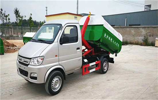 1591429718103964.jpg 長安勾臂式垃圾車 (5).jpg